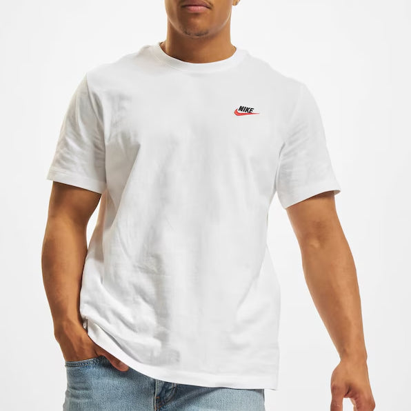 T-shirt Nike con mini logo – Uomo (nera, bianca, rossa)
