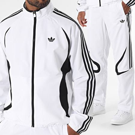 Adidas adicolor