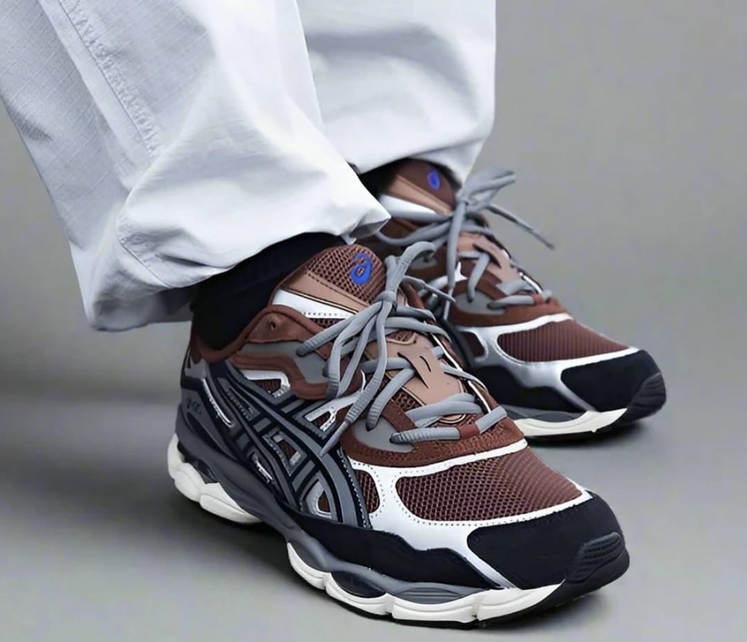 ASICS GEL BROWN