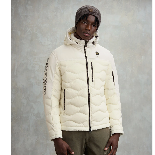 Blauer Uomo Bianco Con Scritta nel lato