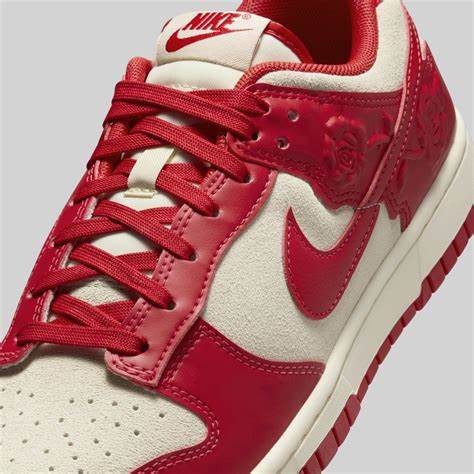 Nike Dunk Low Red Roses – Sneakers Rosse e Bianche Uomo/Donna
