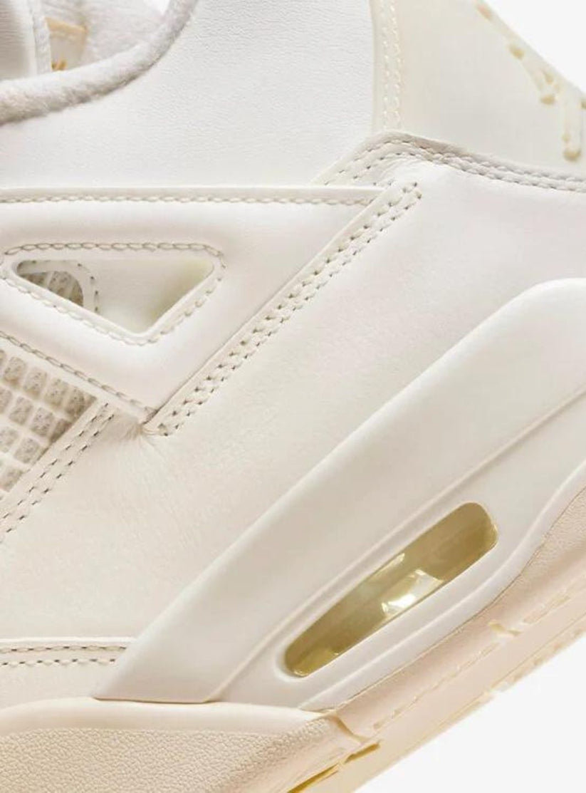 AIR JORDAN METALLIC GOLD