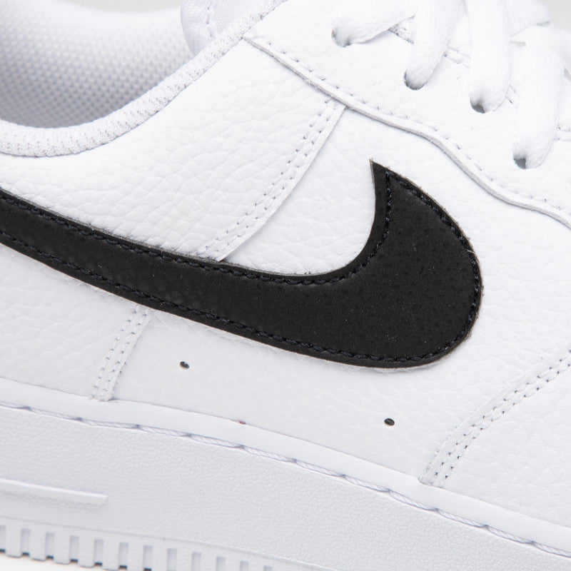 NIKE AIR FORCE 1 '07