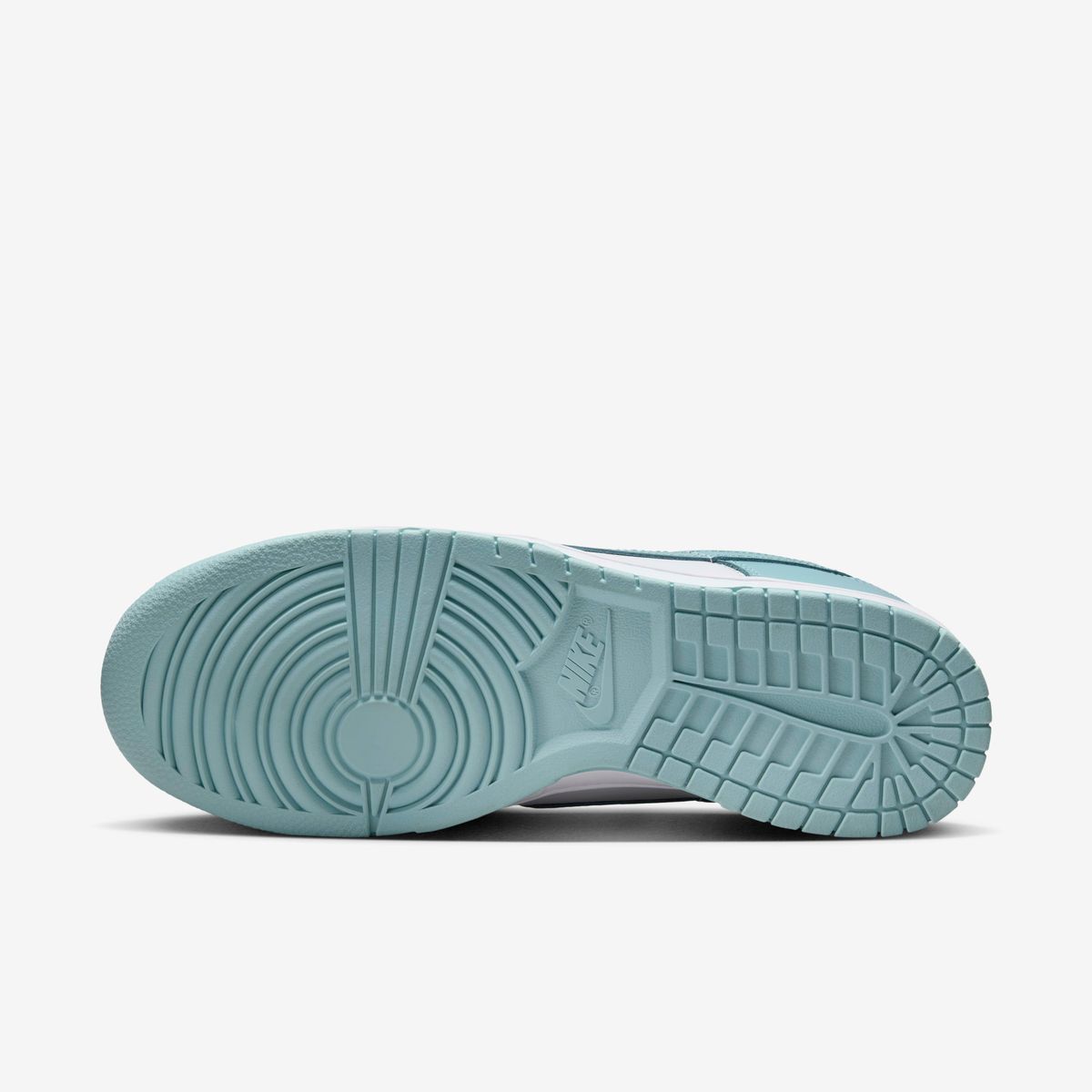 Nike Dunk Low Retro Tiffany Blue