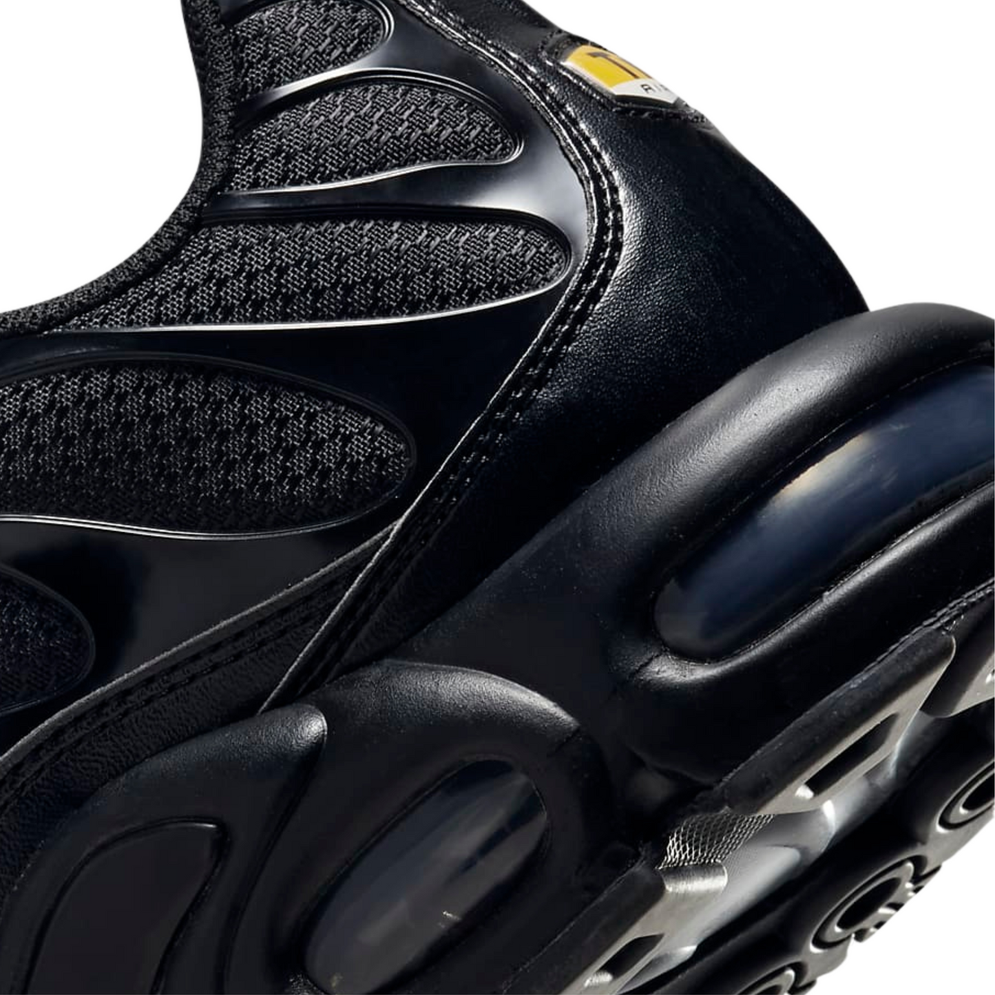 NIKE AIR MAX PLUS