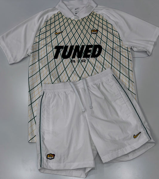 COMPLETO TN WHITE