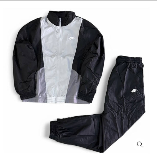 Tuta Nike Nera