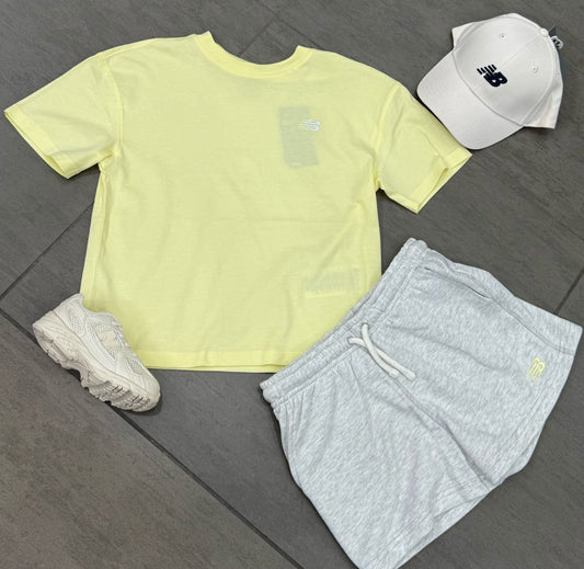 completino new balance yellow baby