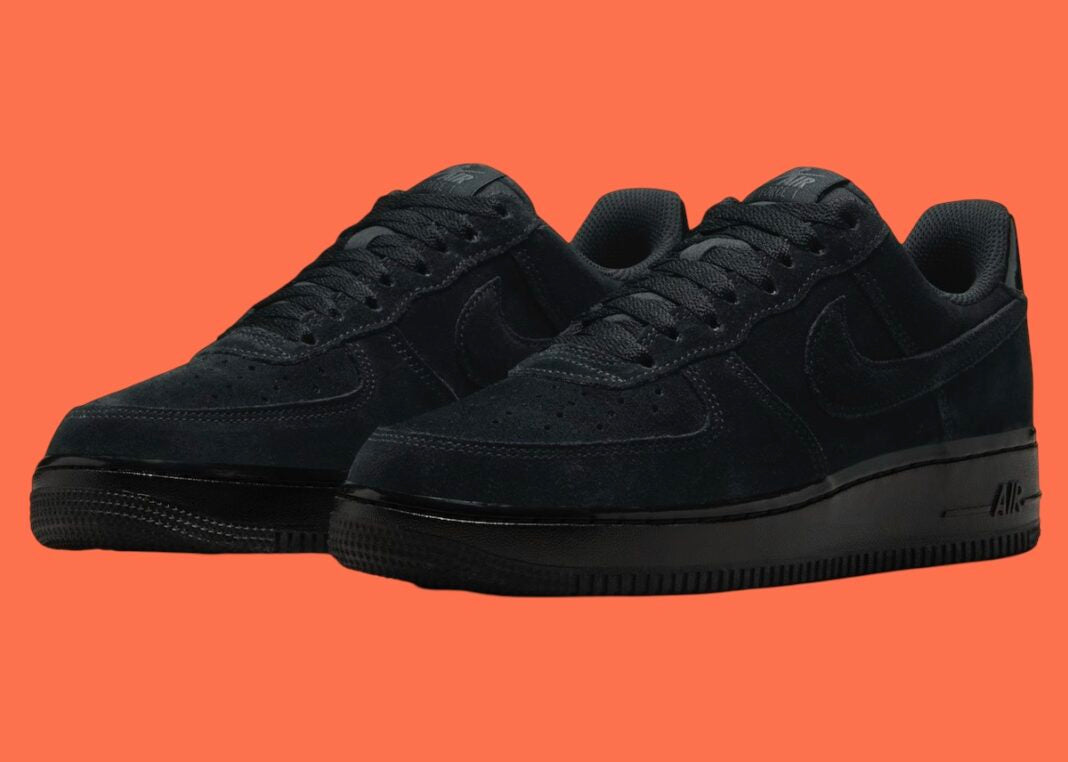 Nike Air Force 1 Low "Black Suede"