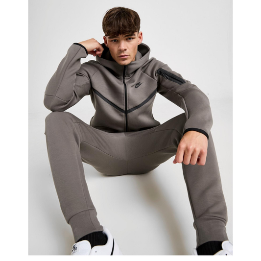 Tuta Uomo Tech Nike Marrone