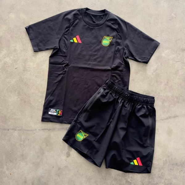 Completino Adidas x Jamaica