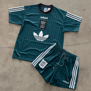Completo Adidas x Liverpool