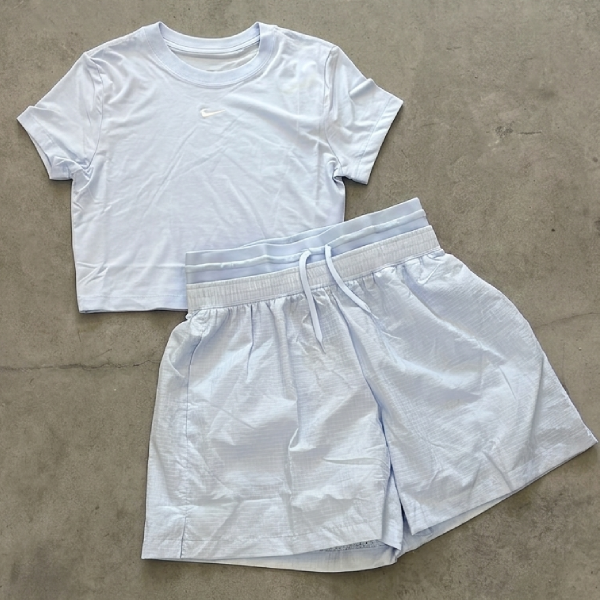 Completini Nike Donna -vari colori disponibili-