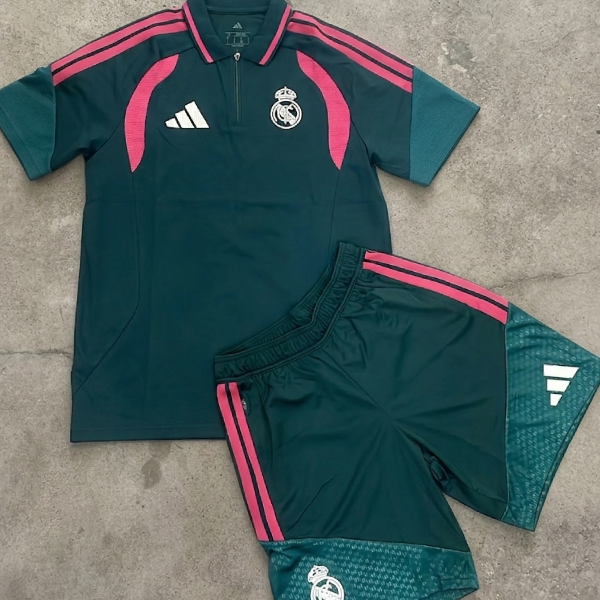 Completino Adidas x Real Madrid con polo