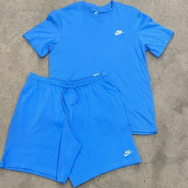 Completo Nike Azzurro