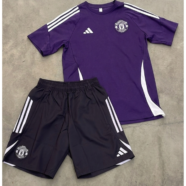 Completino Manchester United viola