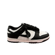 Nike Dunk Low Panda con lacci corda neri