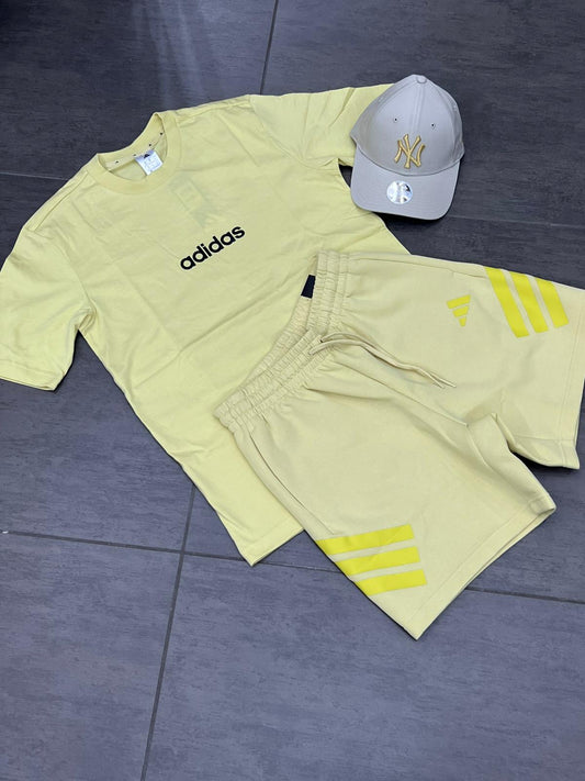 completino giallo adidas