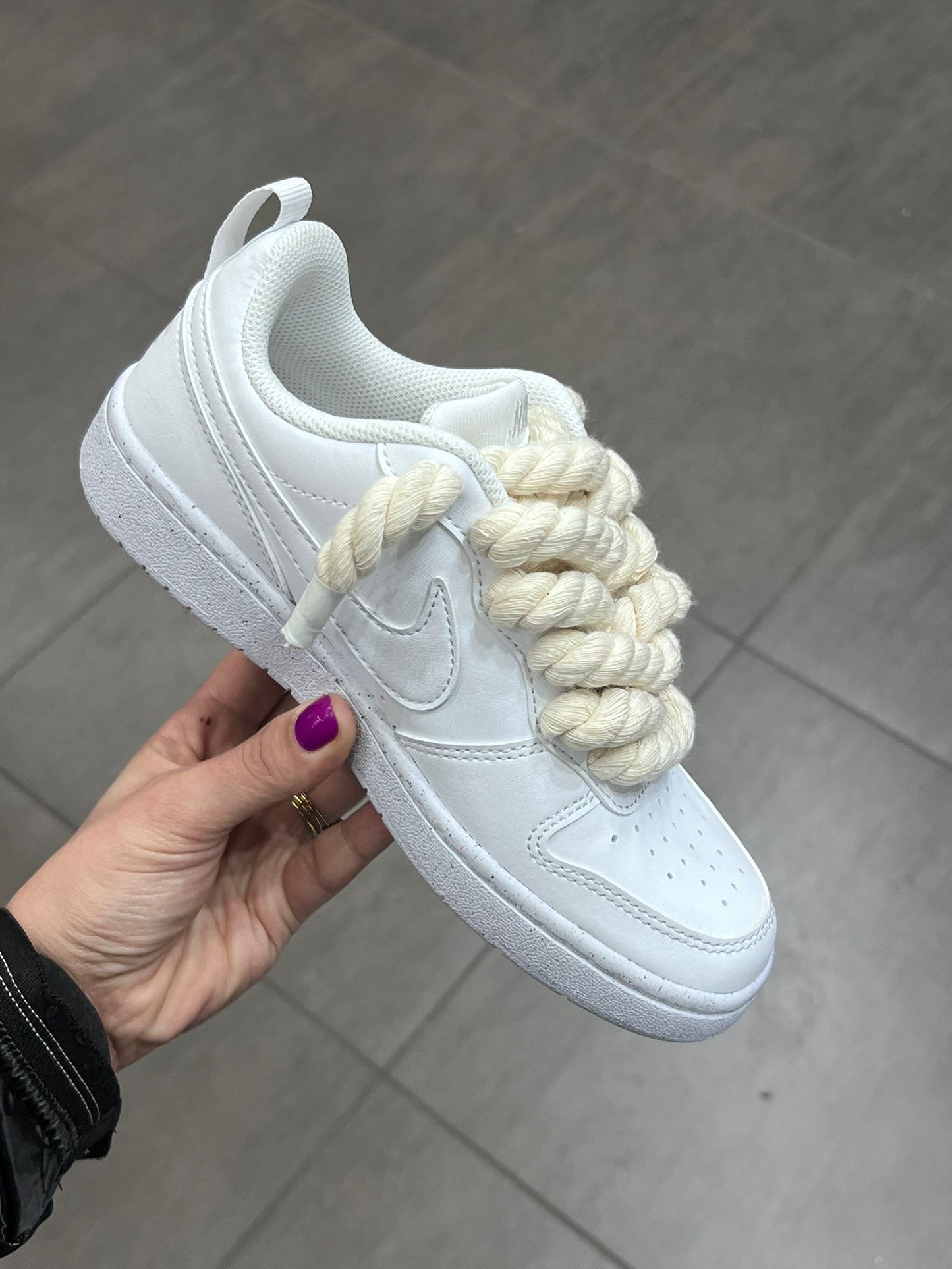 NIKE BOROUGH LACCIO CORDA