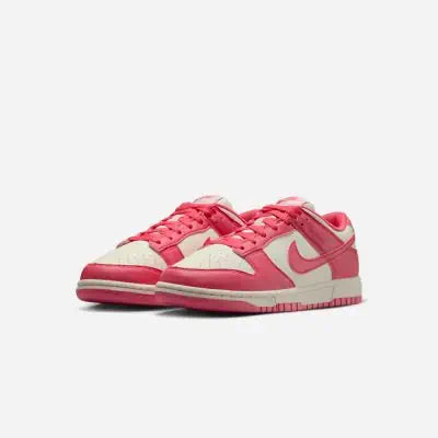 NIKE DUNK LOW NEXT NATURE PINK