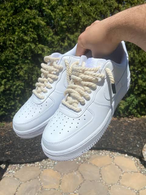 NIKE AIR FORCE 1 LOW LACCIO IN CORDA BEIGE