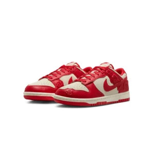Nike Dunk Low Red Roses – Sneakers Rosse e Bianche Uomo/Donna