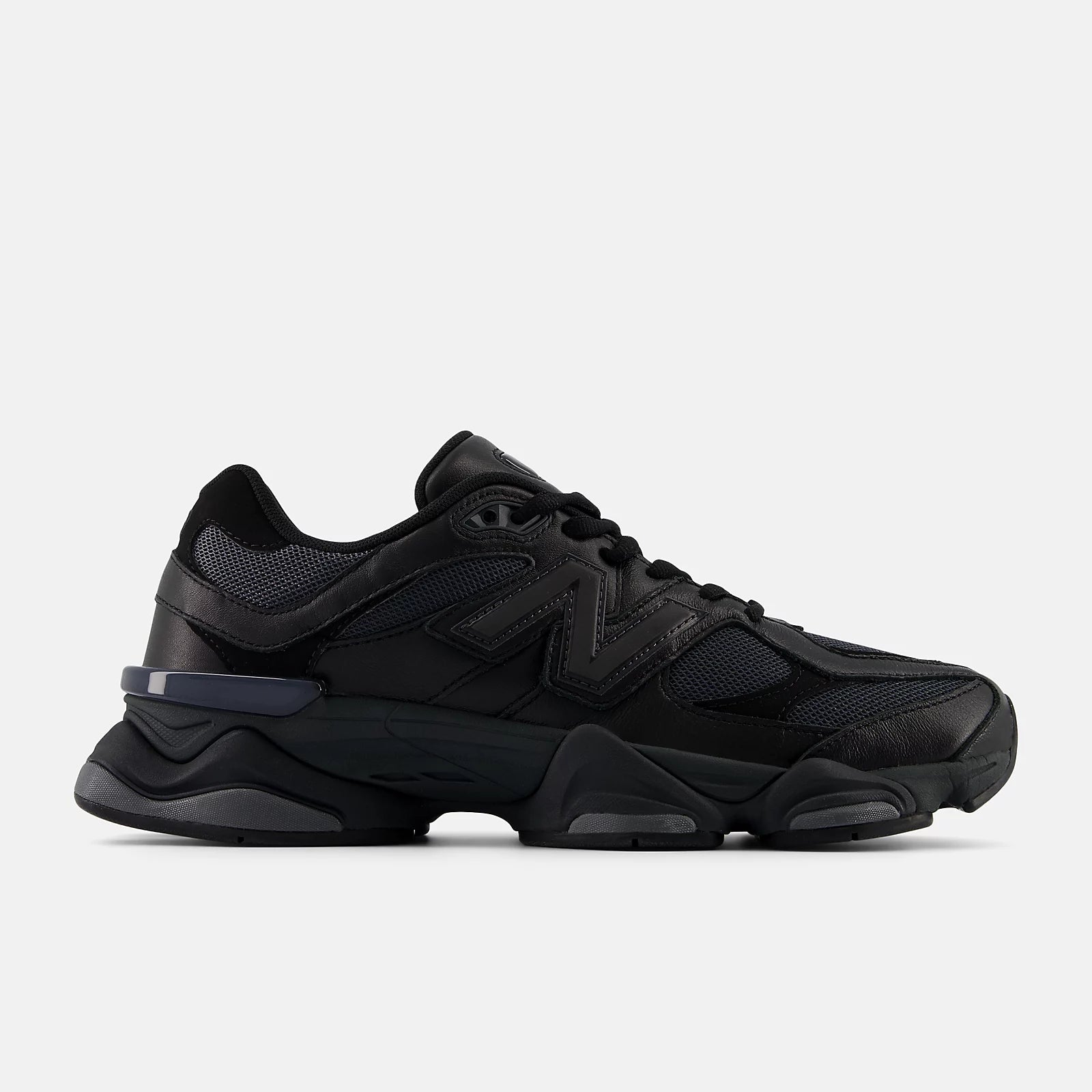 New Balance 9060 Black IN PELLE